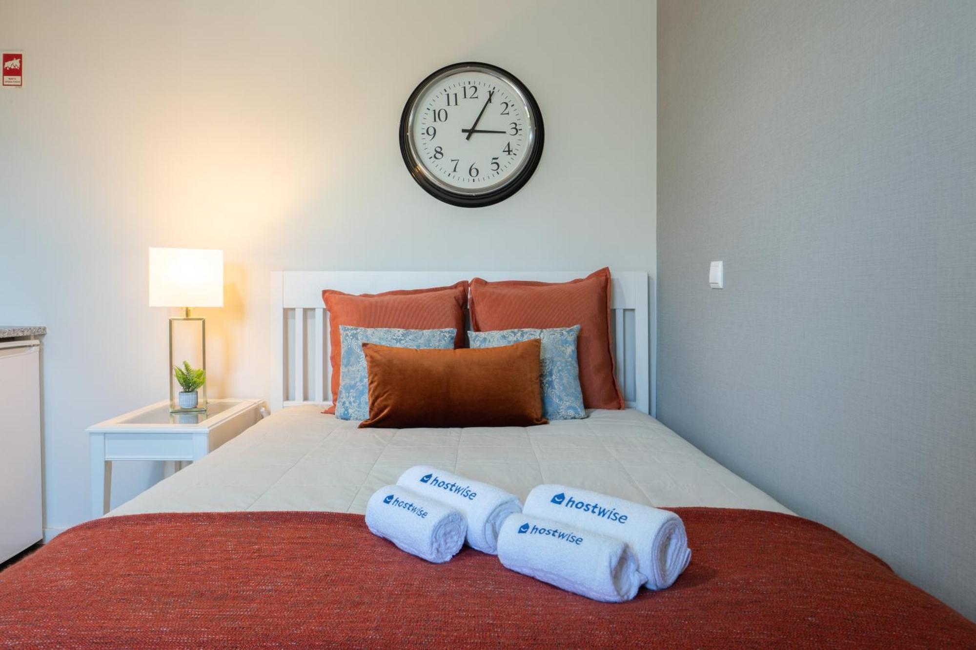 Host Wise - Impressive Restful Houses Porto Room photo