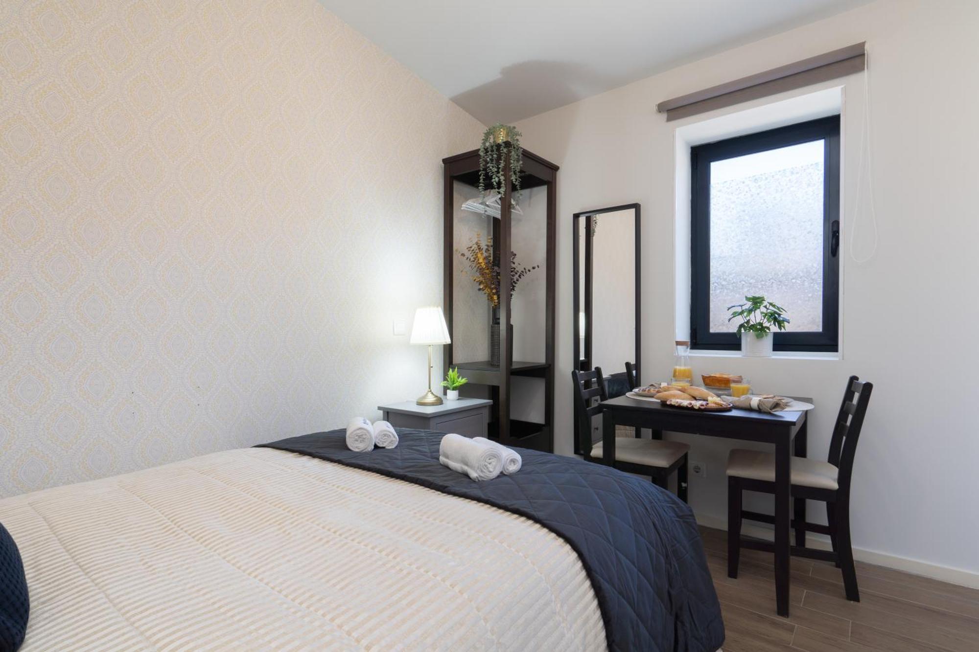 Host Wise - Impressive Restful Houses Porto Room photo