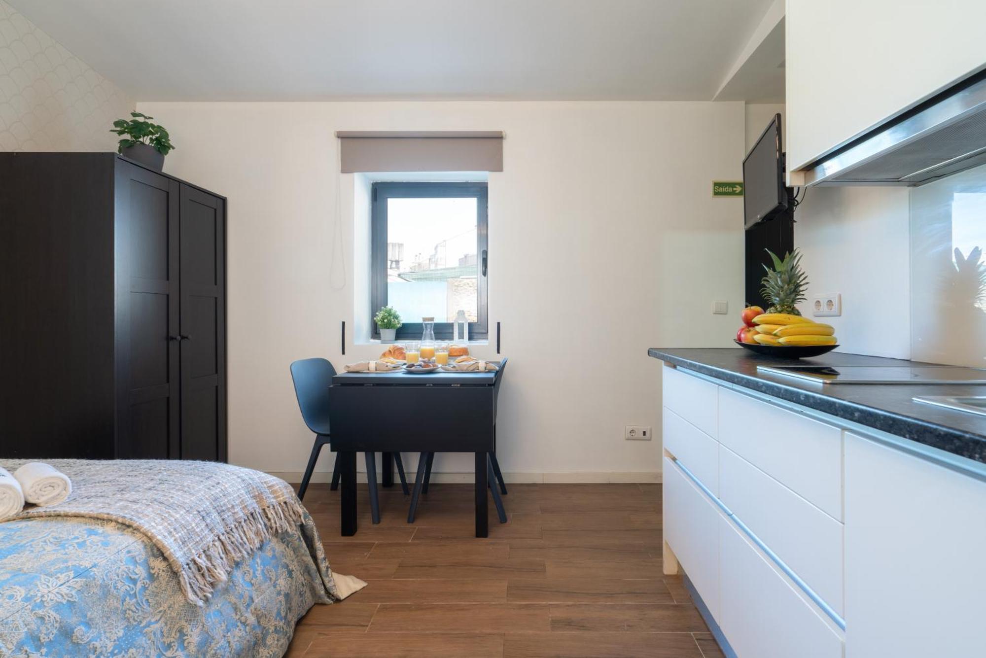 Host Wise - Impressive Restful Houses Porto Room photo